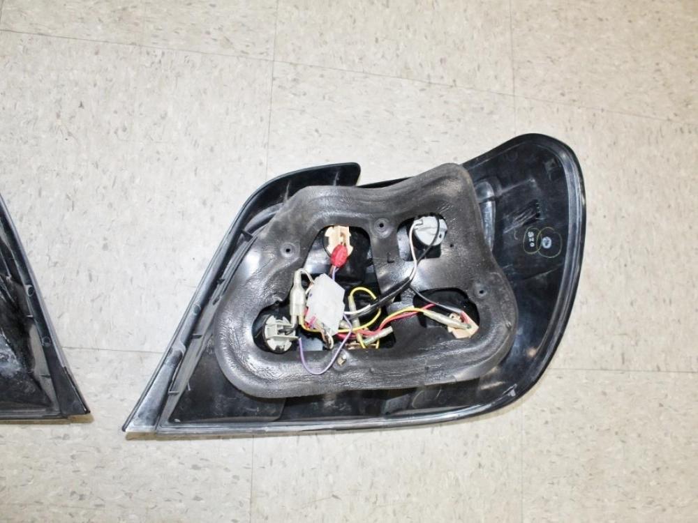 2002-2003 SUBARU IMPREZA WRX STI RS OEM TAIL LIGHTS SEDAN 4 DOOR GD V7: Image 5