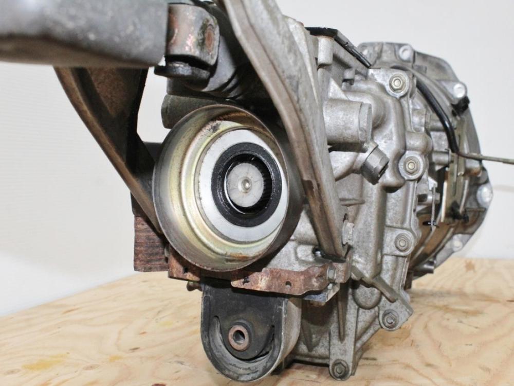 2003-2006 JDM Nissan 350Z 6 Speed Manual RWD Transmission 3.5L VQ35DE: Image 16