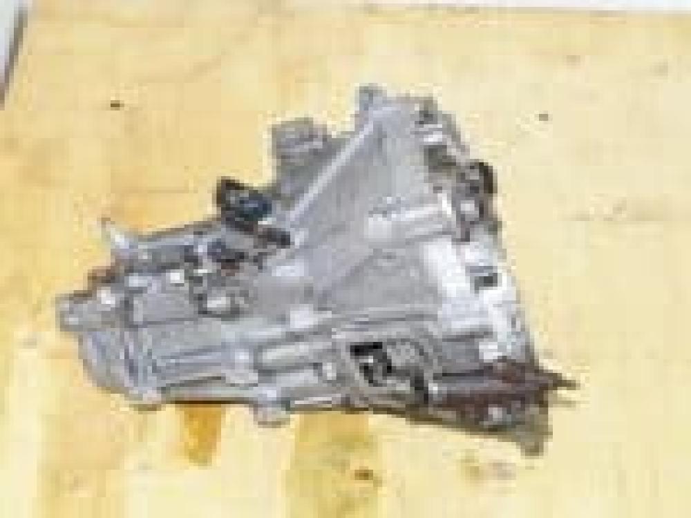 JDM 1992-2000 HONDA CIVIC 5 SPEED MANUAL D SERIES TRANSMISSION.: Image 4
