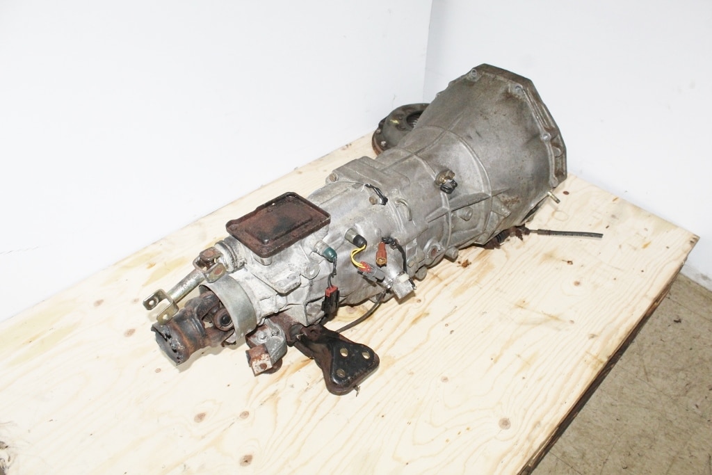 JDM 1990-1996 NISSAN 300ZX VG30DE NON TURBO 5 SPEED MANUAL TRANSMISSION RWD: Image 5